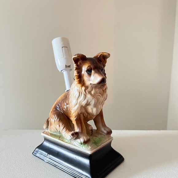 Vintage Ceramic Dog Figurine Lamp - Picture 2 of 5